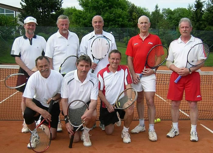 Hinten v.l.: Erwin Krommer, MF Helmut Peschke, Heinrich Wild, Dr.Wolfgang Kelm und Rainer Treu. Vorne v.l.: Egon Kelm, Konrad Pflanz und Manfred Jechnerer